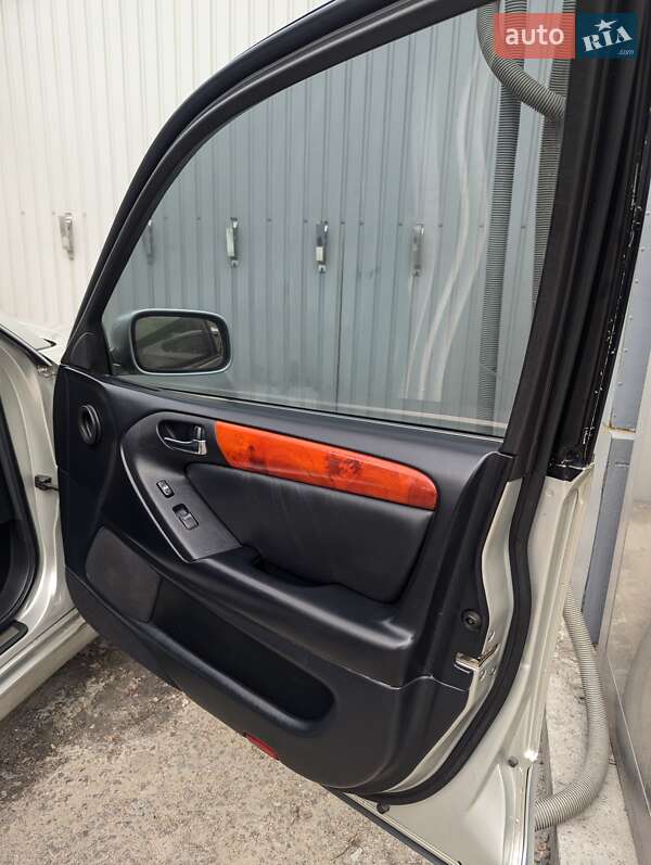 Седан Lexus GS 2002 в Киеве