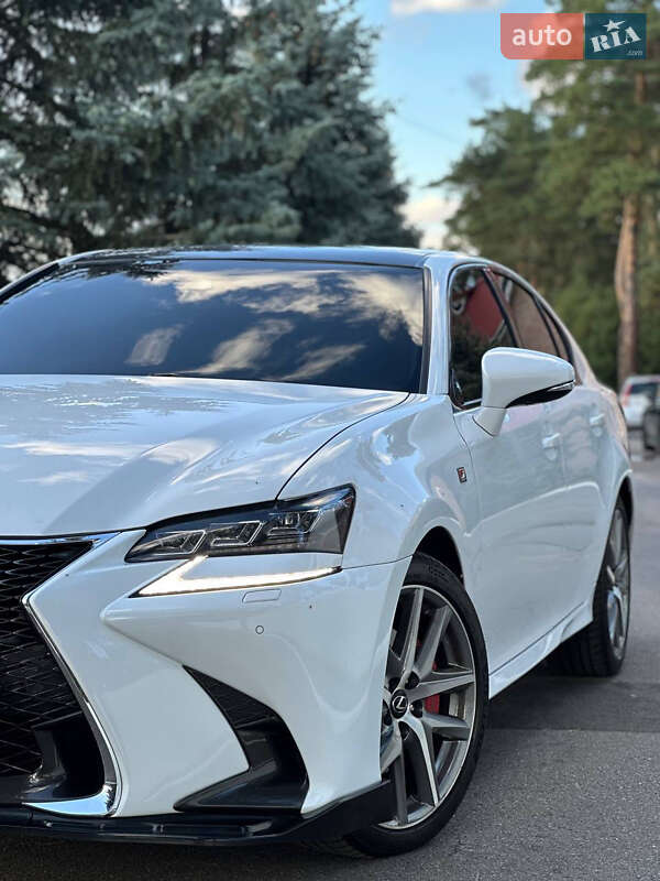 Седан Lexus GS 2016 в Киеве фото 17 Седан Lexus GS 2016 в Киеве