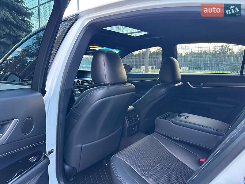 Седан Lexus GS 2016 в Киеве фото 26 Седан Lexus GS 2016 в Киеве