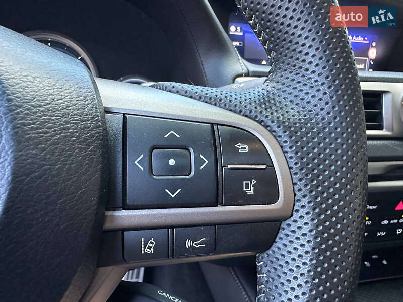 Седан Lexus GS 2016 в Киеве фото 44 Седан Lexus GS 2016 в Киеве