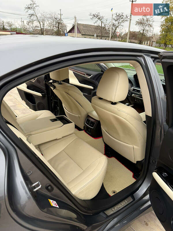 Седан Lexus GS 2016 в Болграде