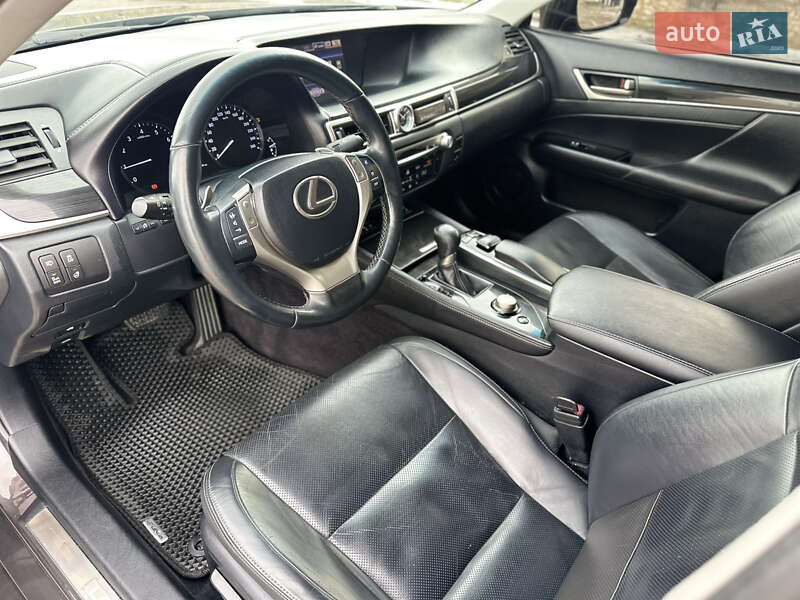 Седан Lexus GS 2012 в Тульчине