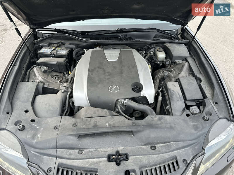 Седан Lexus GS 2012 в Тульчине