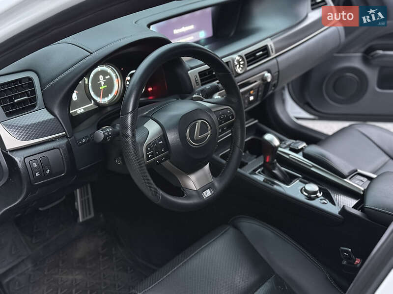Седан Lexus GS 2016 в Киеве фото 21 Седан Lexus GS 2016 в Киеве