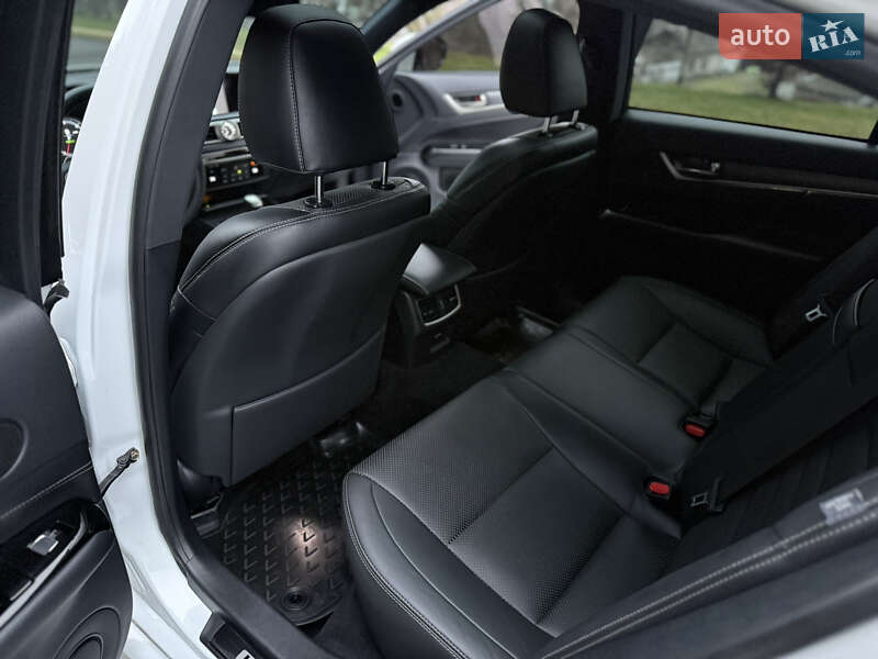 Седан Lexus GS 2016 в Киеве фото 28 Седан Lexus GS 2016 в Киеве