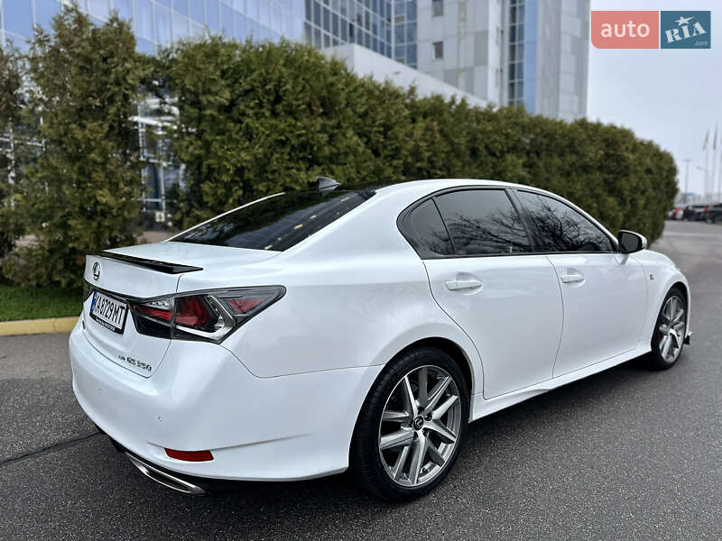 Седан Lexus GS 2016 в Киеве фото 46 Седан Lexus GS 2016 в Киеве