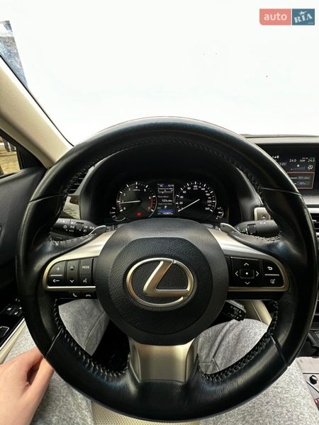 Седан Lexus GS 2016 в Полтаві