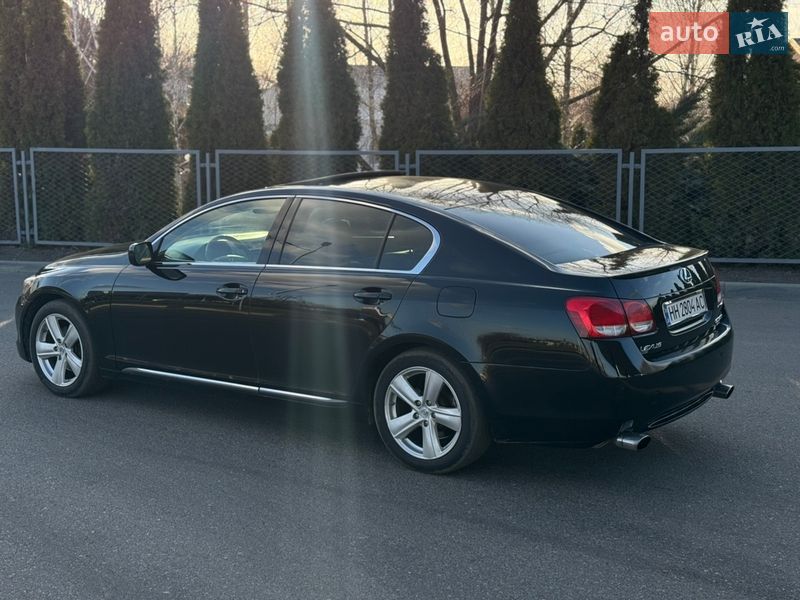 Седан Lexus GS 2005 в Смілі