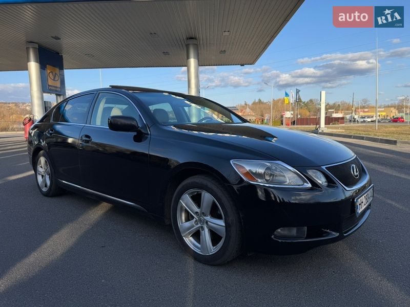 Седан Lexus GS 2005 в Смілі