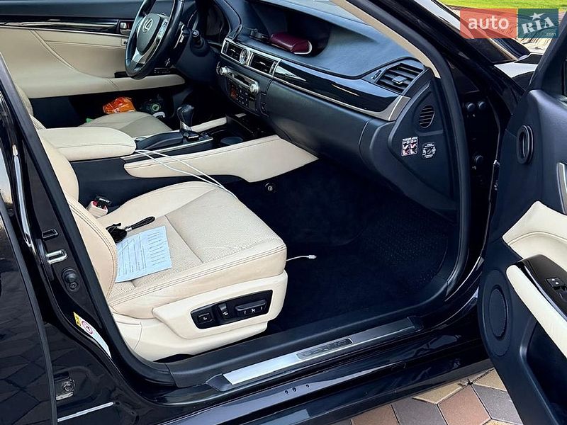 Седан Lexus GS 2012 в Киеве