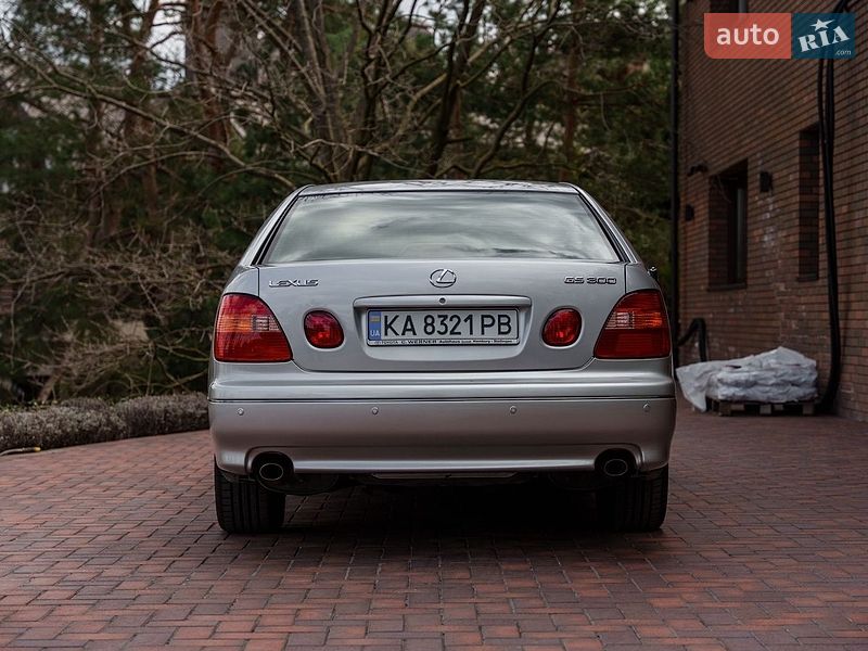 Седан Lexus GS 1999 в Киеве
