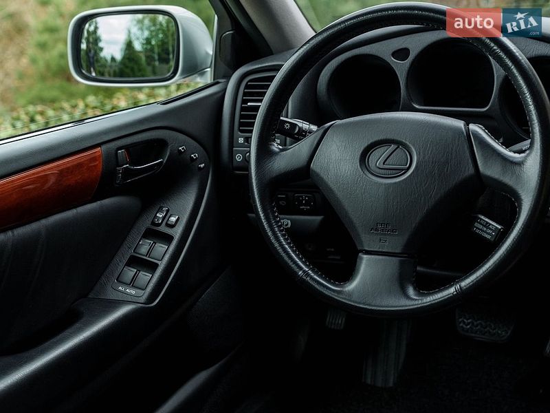 Седан Lexus GS 1999 в Киеве