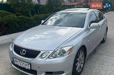 Седан Lexus GS 2005 в Вараші