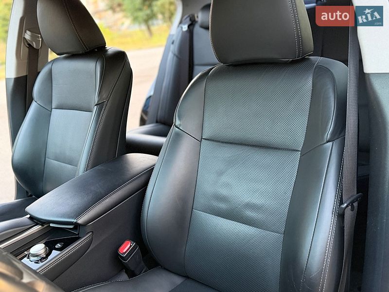 Седан Lexus GS 2014 в Киеве