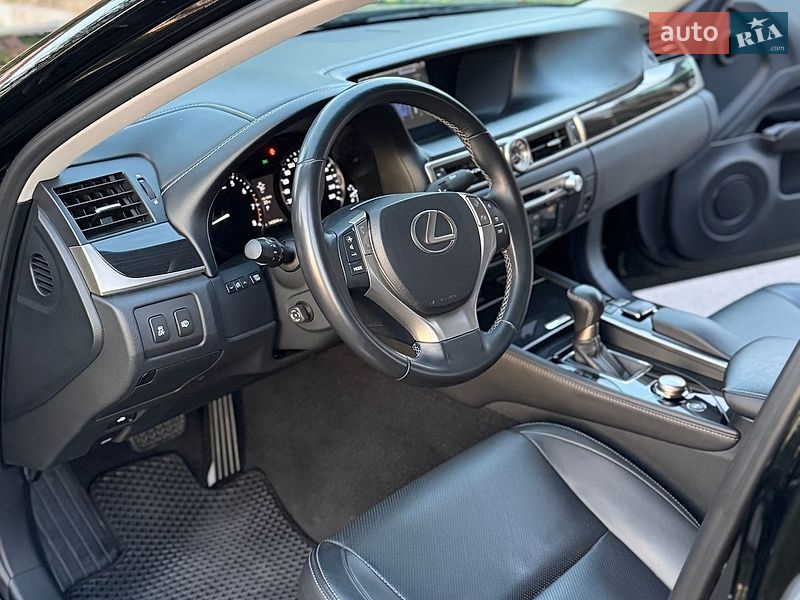 Седан Lexus GS 2014 в Киеве