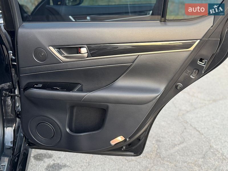 Седан Lexus GS 2014 в Киеве