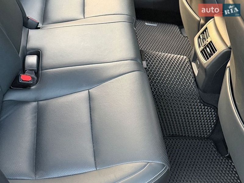 Седан Lexus GS 2014 в Киеве