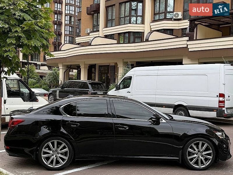 Седан Lexus GS 2014 в Киеве