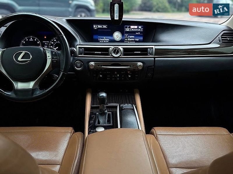 Седан Lexus GS 2014 в Киеве