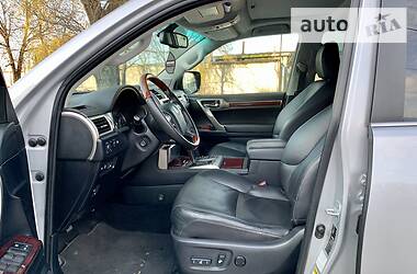 Позашляховик / Кросовер Lexus GX 2010 в 