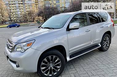 Позашляховик / Кросовер Lexus GX 2010 в 