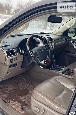 Позашляховик / Кросовер Lexus GX 2017 в 