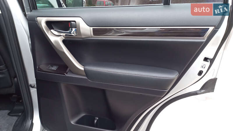 Внедорожник / Кроссовер Lexus GX 2015 в Днепре