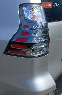 Позашляховик / Кросовер Lexus GX 2015 в Дніпрі