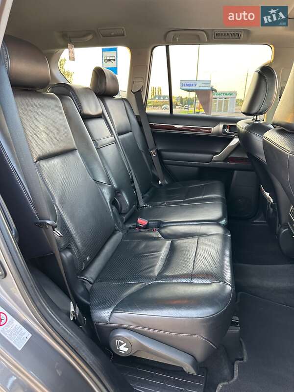 Внедорожник / Кроссовер Lexus GX 2011 в Луцке