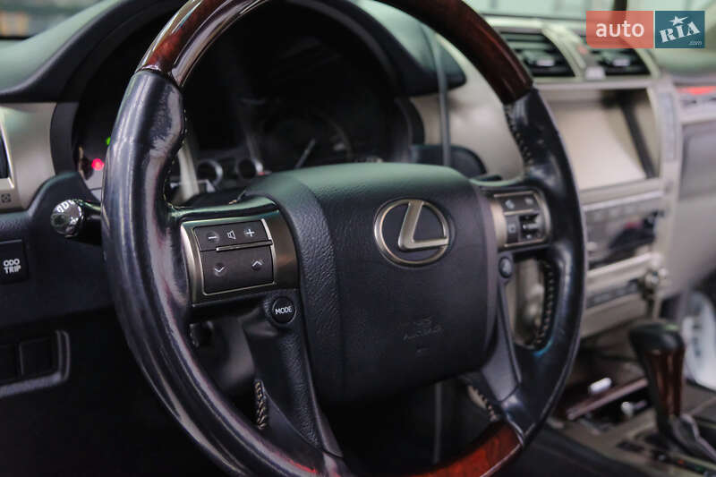 Внедорожник / Кроссовер Lexus GX 2016 в Запорожье