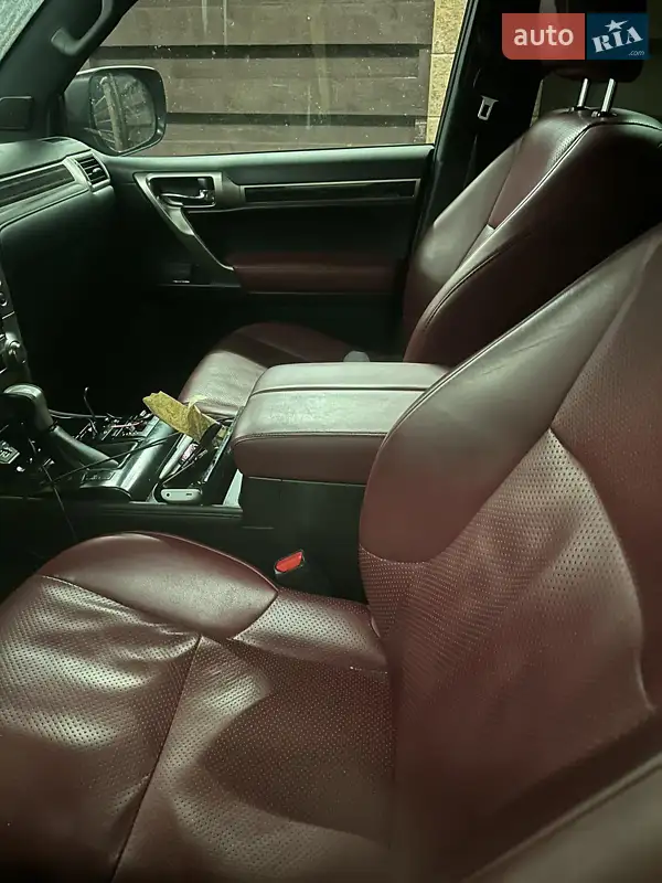 Внедорожник / Кроссовер Lexus GX 2021 в 
