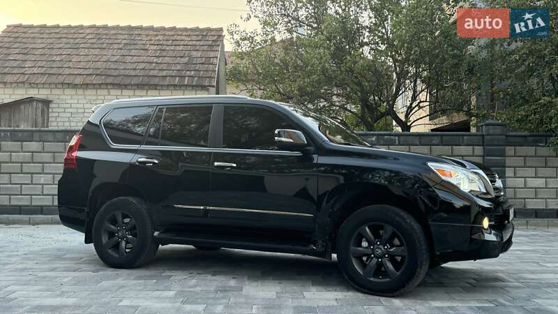 Внедорожник / Кроссовер Lexus GX 2013 в 