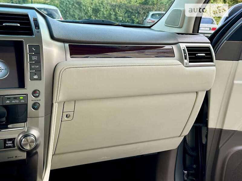 Внедорожник / Кроссовер Lexus GX 2014 в Одессе