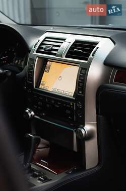 Позашляховик / Кросовер Lexus GX 2011 в 