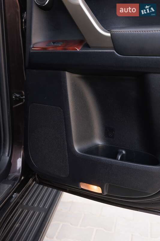Внедорожник / Кроссовер Lexus GX 2011 в Дубно