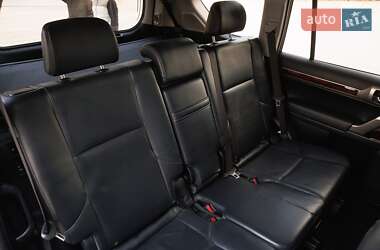 Позашляховик / Кросовер Lexus GX 2011 в 