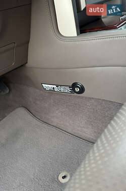 Внедорожник / Кроссовер Lexus GX 2011 в 
