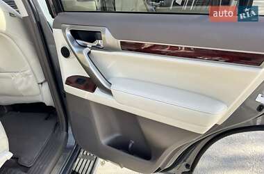 Позашляховик / Кросовер Lexus GX 2010 в 