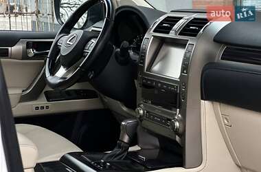 Позашляховик / Кросовер Lexus GX 2020 в 