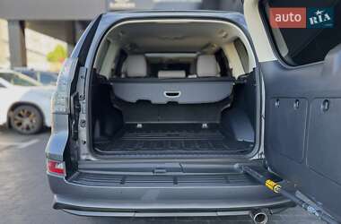 Внедорожник / Кроссовер Lexus GX 2021 в 