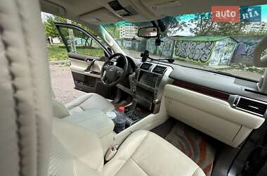 Позашляховик / Кросовер Lexus GX 2010 в 