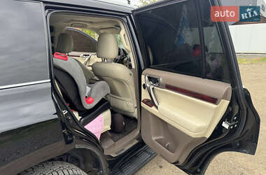 Позашляховик / Кросовер Lexus GX 2010 в 