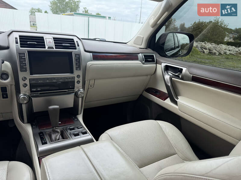 Внедорожник / Кроссовер Lexus GX 2010 в Самборе