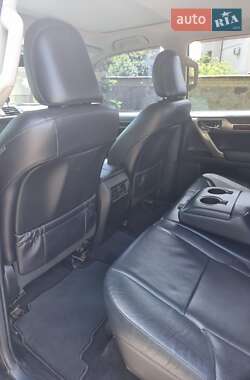 Внедорожник / Кроссовер Lexus GX 2013 в 