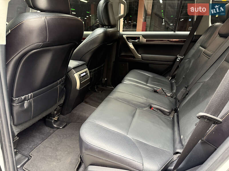 Внедорожник / Кроссовер Lexus GX 2016 в Киеве фото 26 Внедорожник / Кроссовер Lexus GX 2016 в Киеве