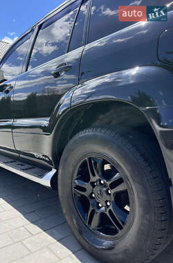 Внедорожник / Кроссовер Lexus GX 2004 в 