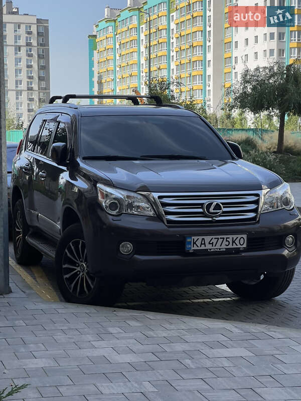 Внедорожник / Кроссовер Lexus GX 2011 в 