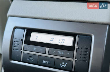 Внедорожник / Кроссовер Lexus GX 2011 в 