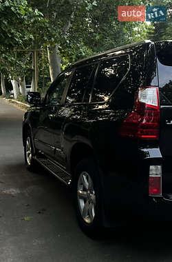 Внедорожник / Кроссовер Lexus GX 2010 в 