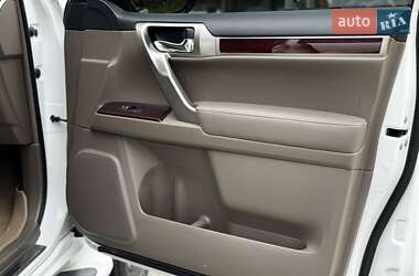 Внедорожник / Кроссовер Lexus GX 2015 в 